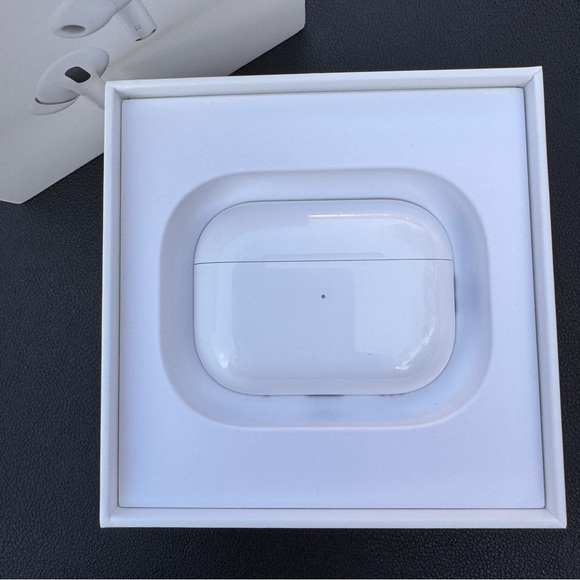 Apple AirPod Pro 2nd Generation - Picture 7 of 7